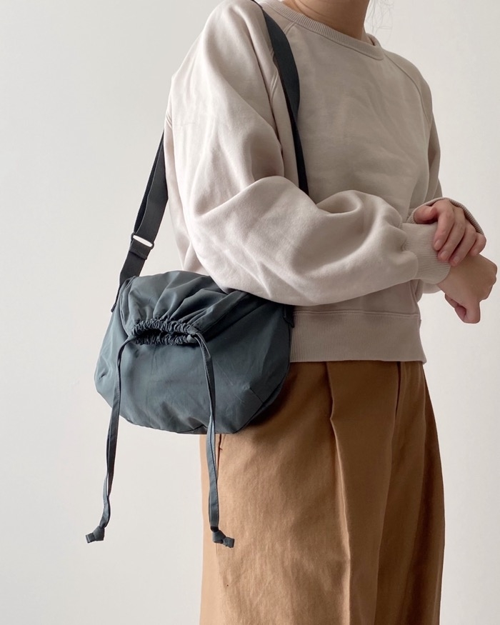 ユニクロのオススメのバッグ「ドローストリングバッグ（スモール）」