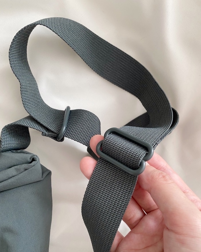 ユニクロのオススメのバッグ「ドローストリングバッグ（スモール）」