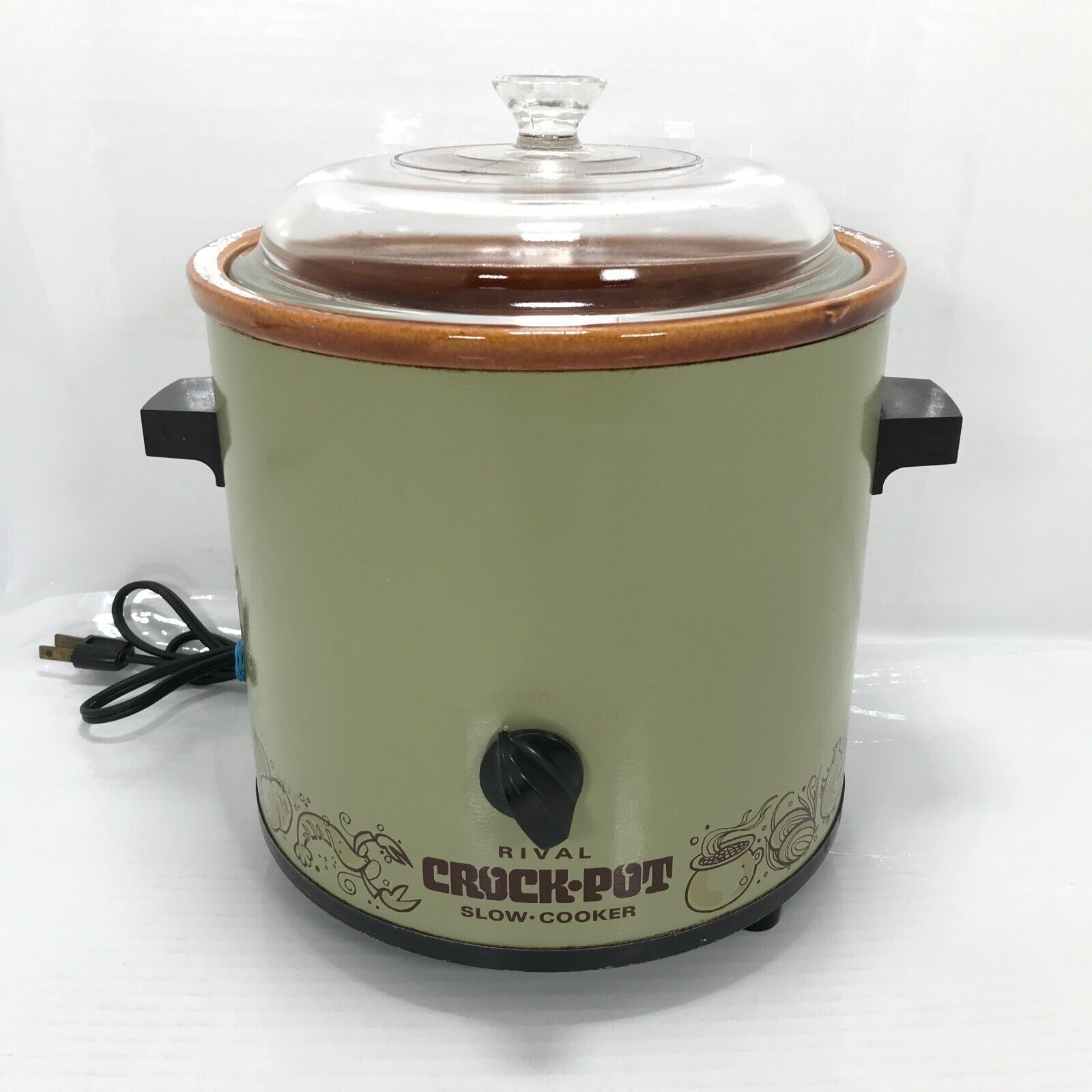 A vintage Rival Crock-Pot slow cooker