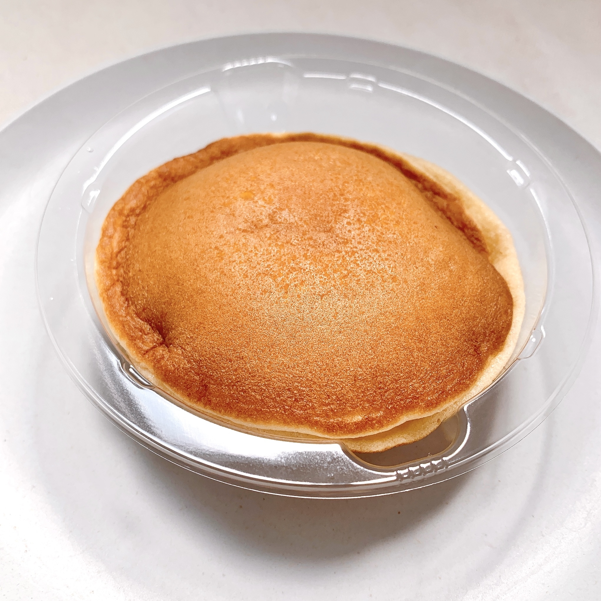 LAWSON(ローソン)のおすすめのスイーツ「どらもっち アップルキャラメル」