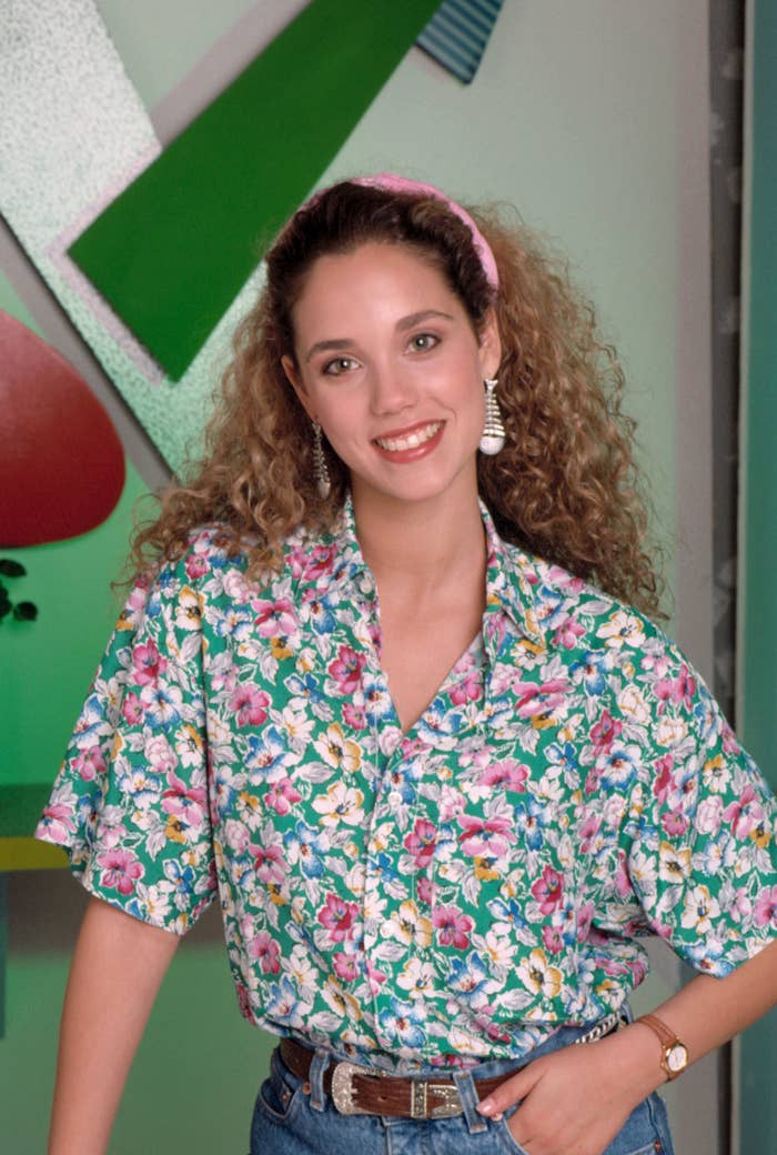 closeup of her in the teen sitcom