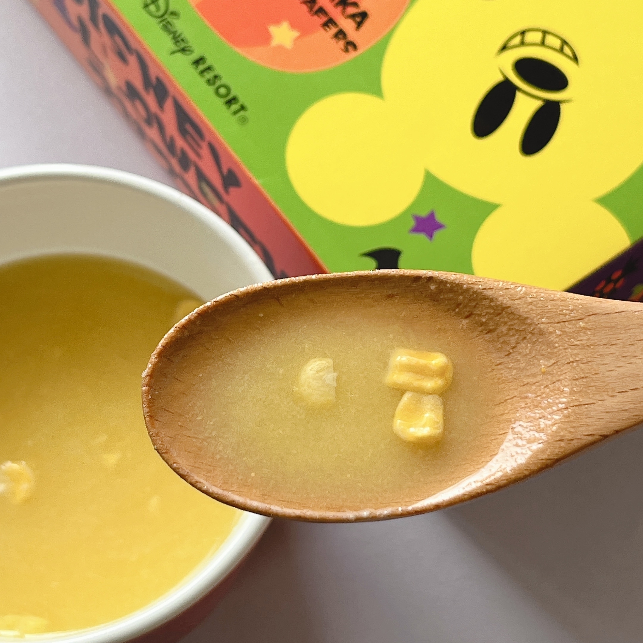 東京ディズニーリゾートのハロウィーン土産「スープもなか」