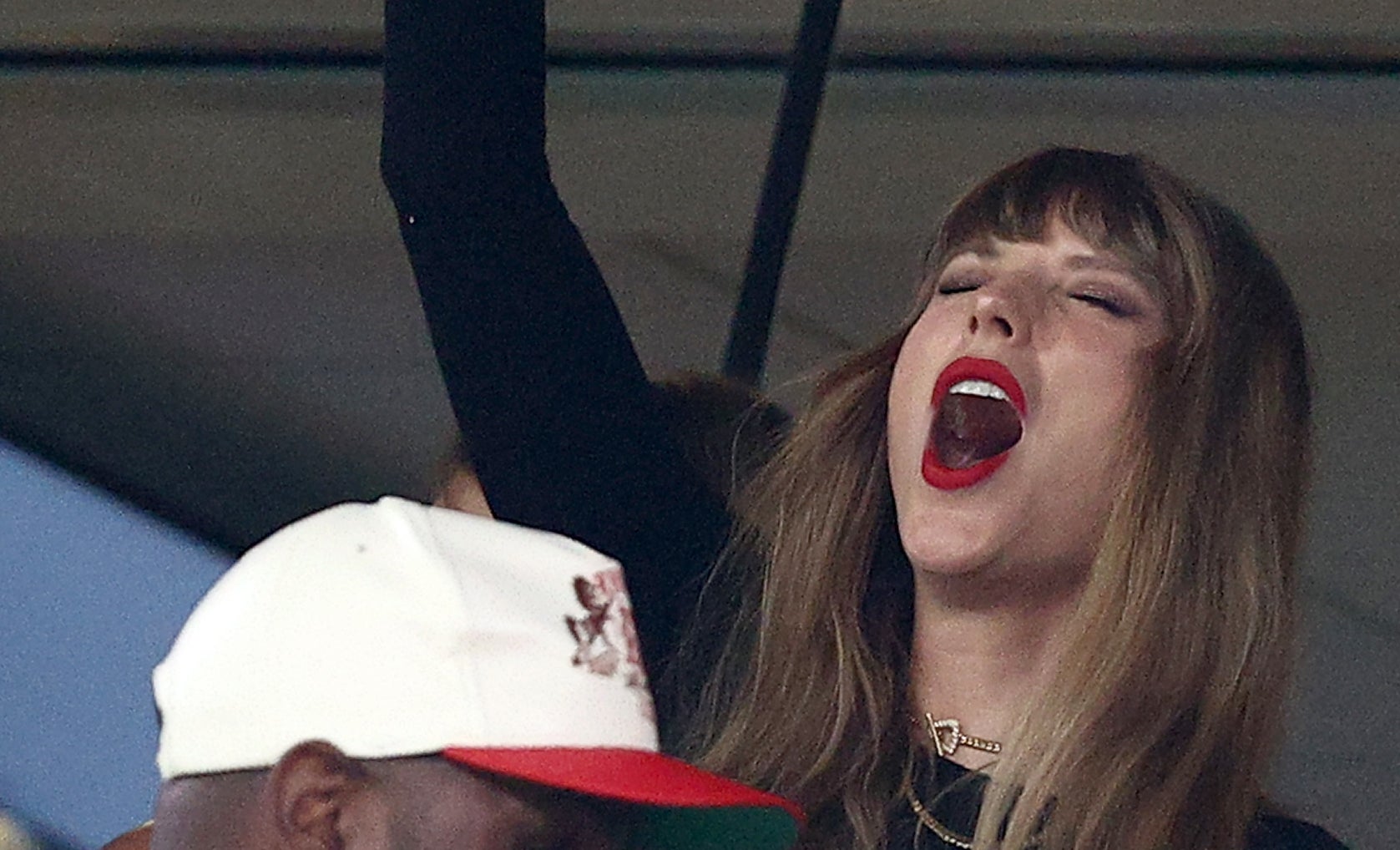 Taylor Swift cheers on Kansas City Chiefs in New Jersey with other