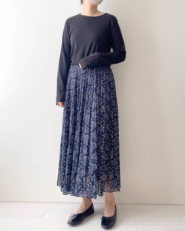 ユニクロのオススメのスカート「シフォンプリーツスカート」