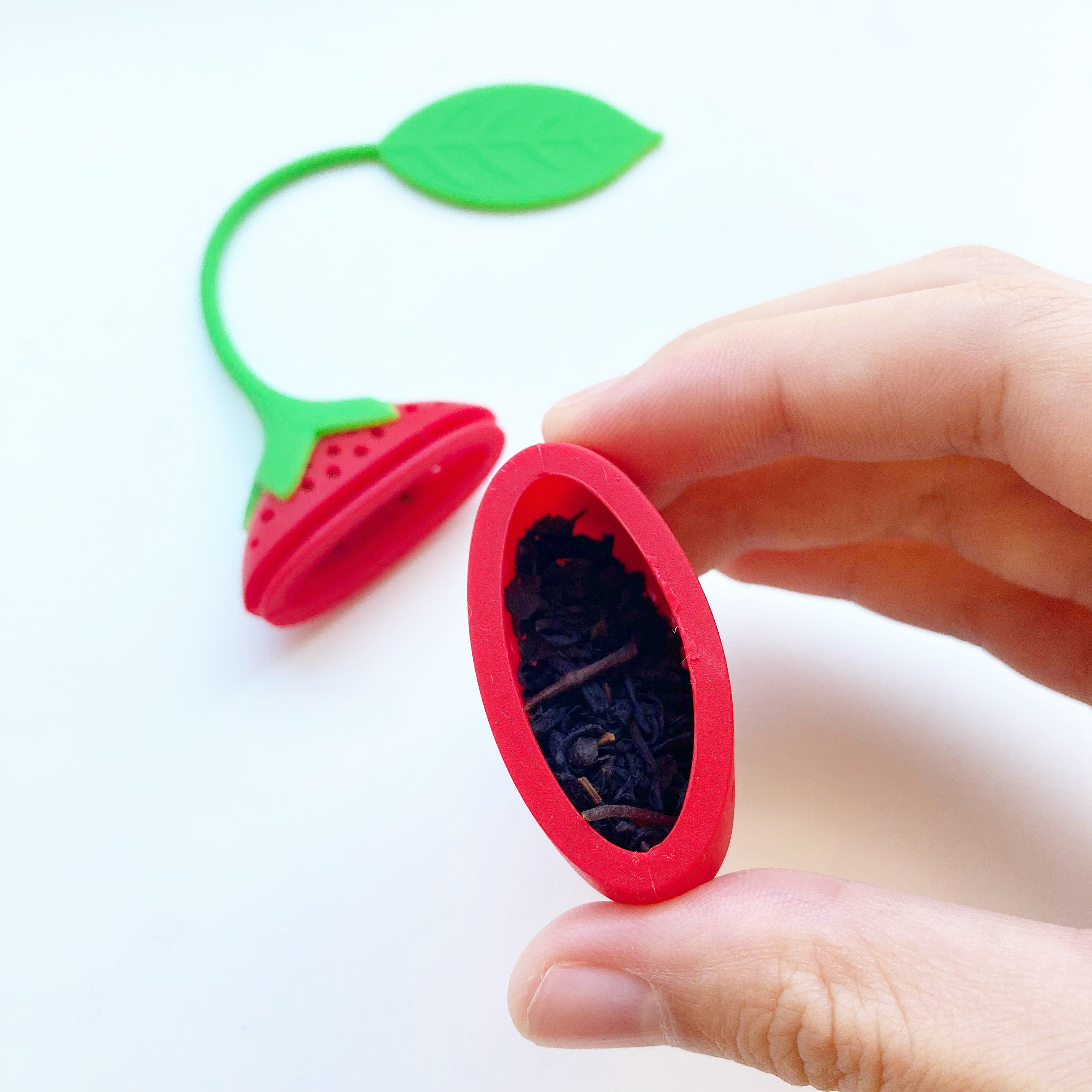 CanDo（キャンドゥ）の便利グッズ「いちご型ティーフィルター」