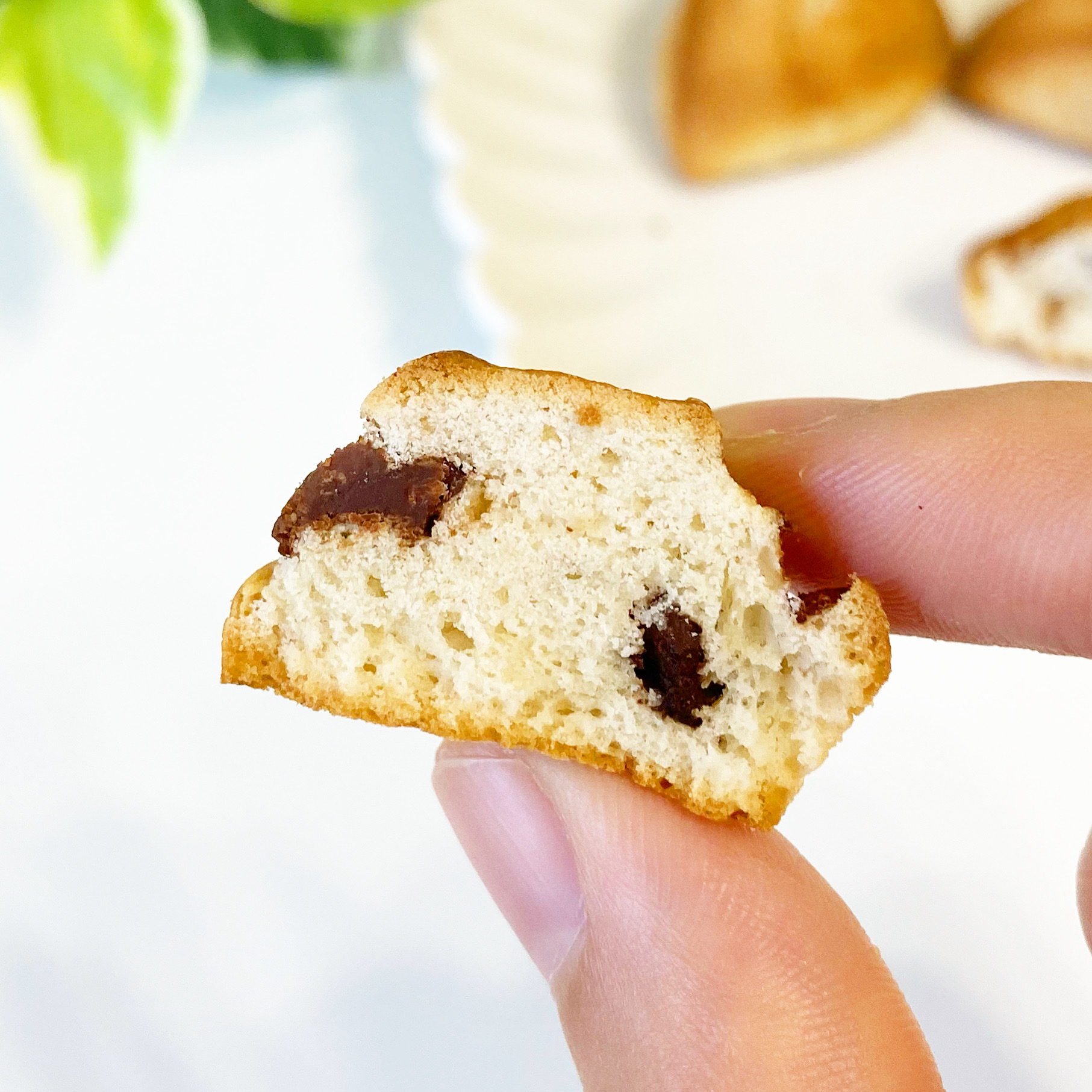 セブンイレブンのオススメのスイーツ「7プレミアム チョコチャンクスコーン」