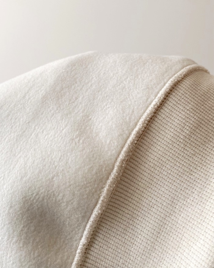 GUのオススメのトップス「ヘビーウェイトスウェットプルオーバー（長袖） Peanuts 1」