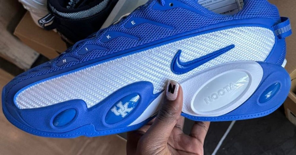 Drake Gave the Kentucky Basketball Team Exclusive Nikes
