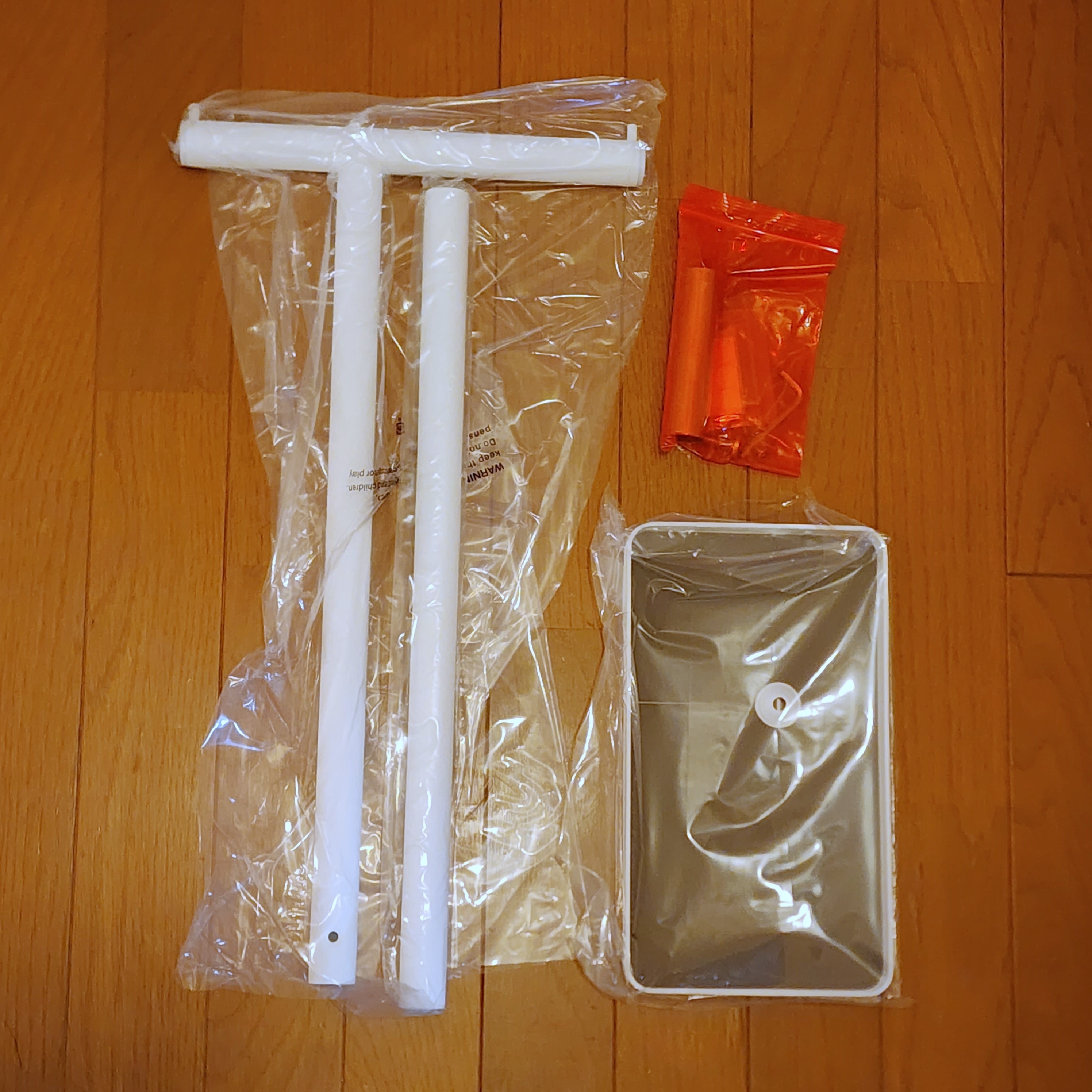 ニトリのおすすめ便利グッズ「ハンギングかさたて(ホワイト)」