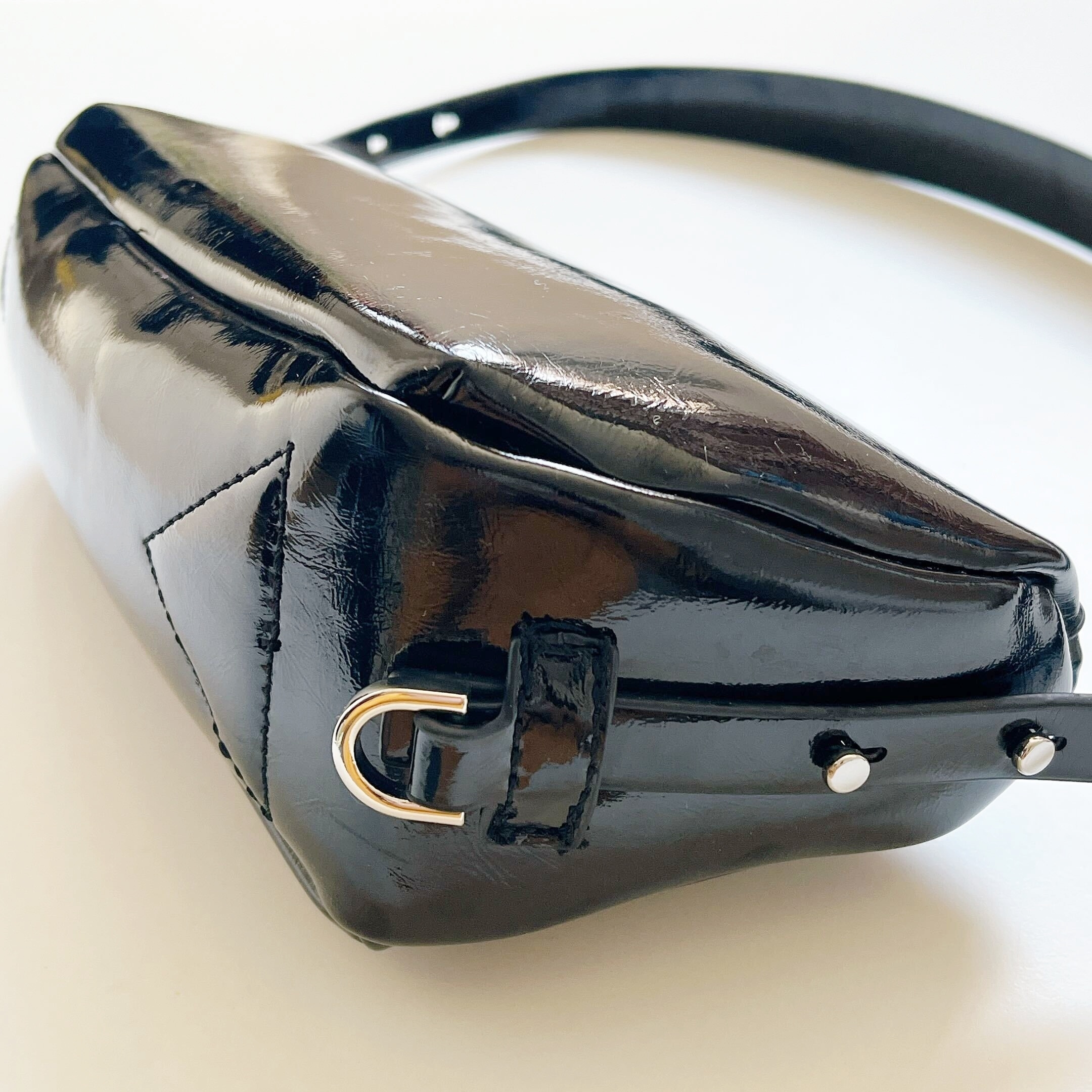 ZARA（ザラ）のオススメのバッグ「アシンメトリー ショルダーバッグ」