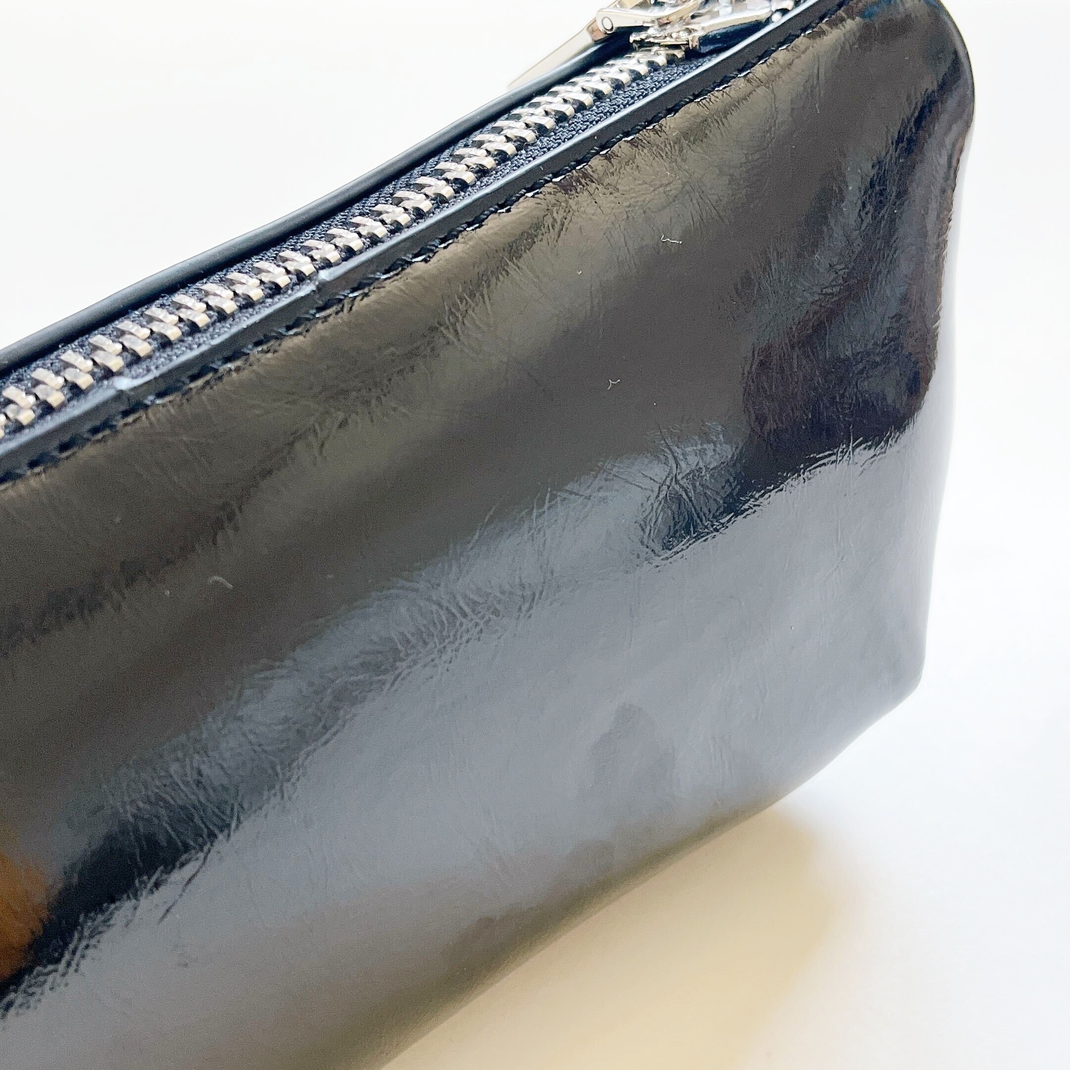 ZARA（ザラ）のオススメのバッグ「アシンメトリー ショルダーバッグ」