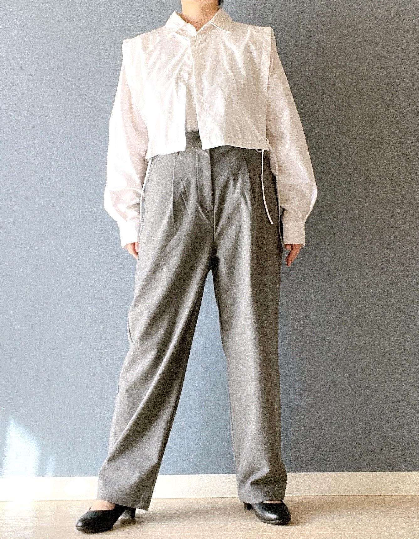 無印良品のオススメのパンツ「ストレッチ起毛タックパンツ」