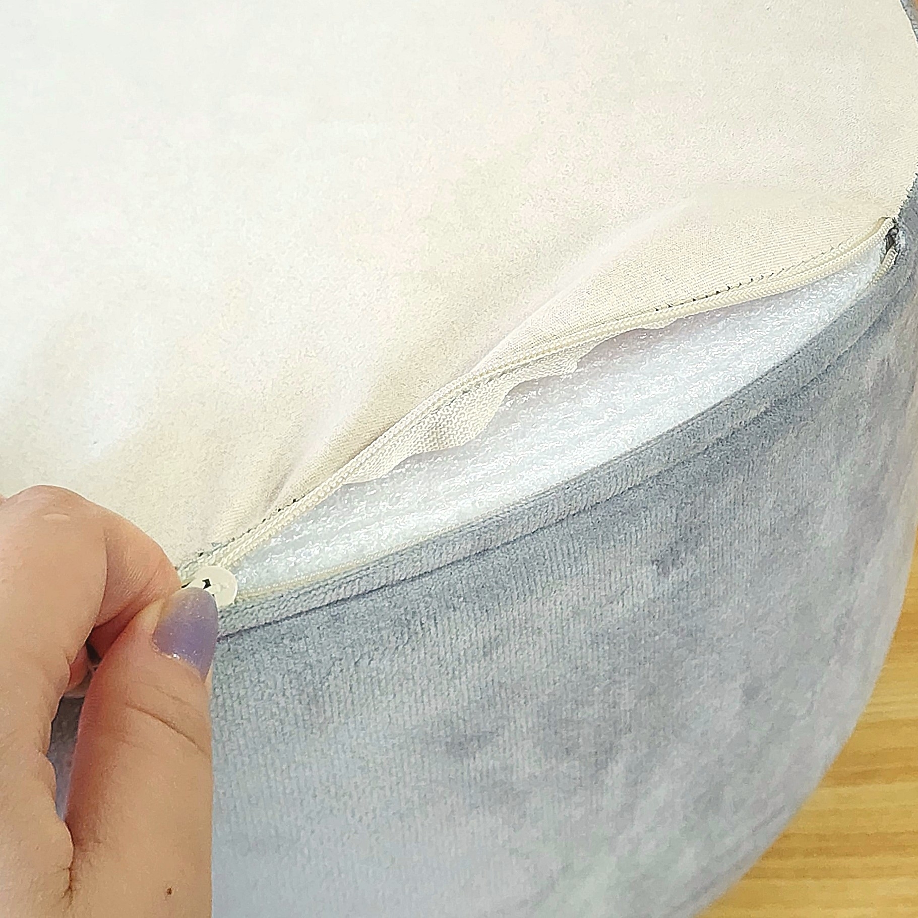 ニトリのおすすめインテリア「【デコホーム商品】フロアスツール（グロス）」