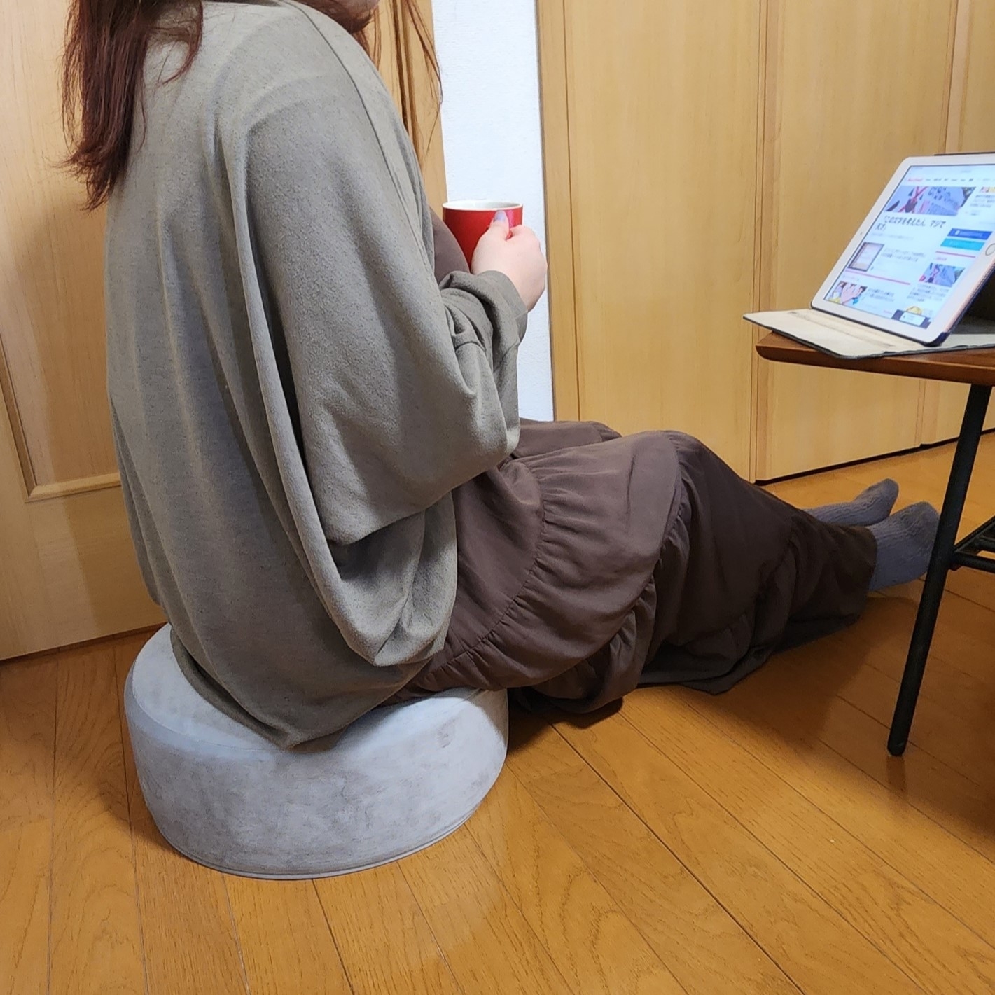 ニトリのおすすめインテリア「【デコホーム商品】フロアスツール（グロス）」