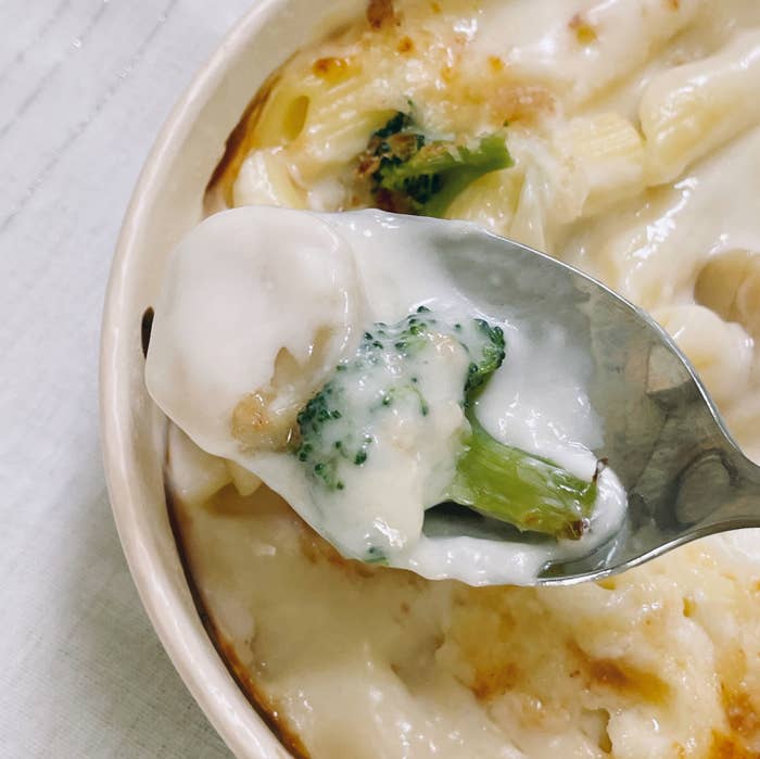 セブンのおすすめグルメ「北海道産ほたてのクリームグラタン」