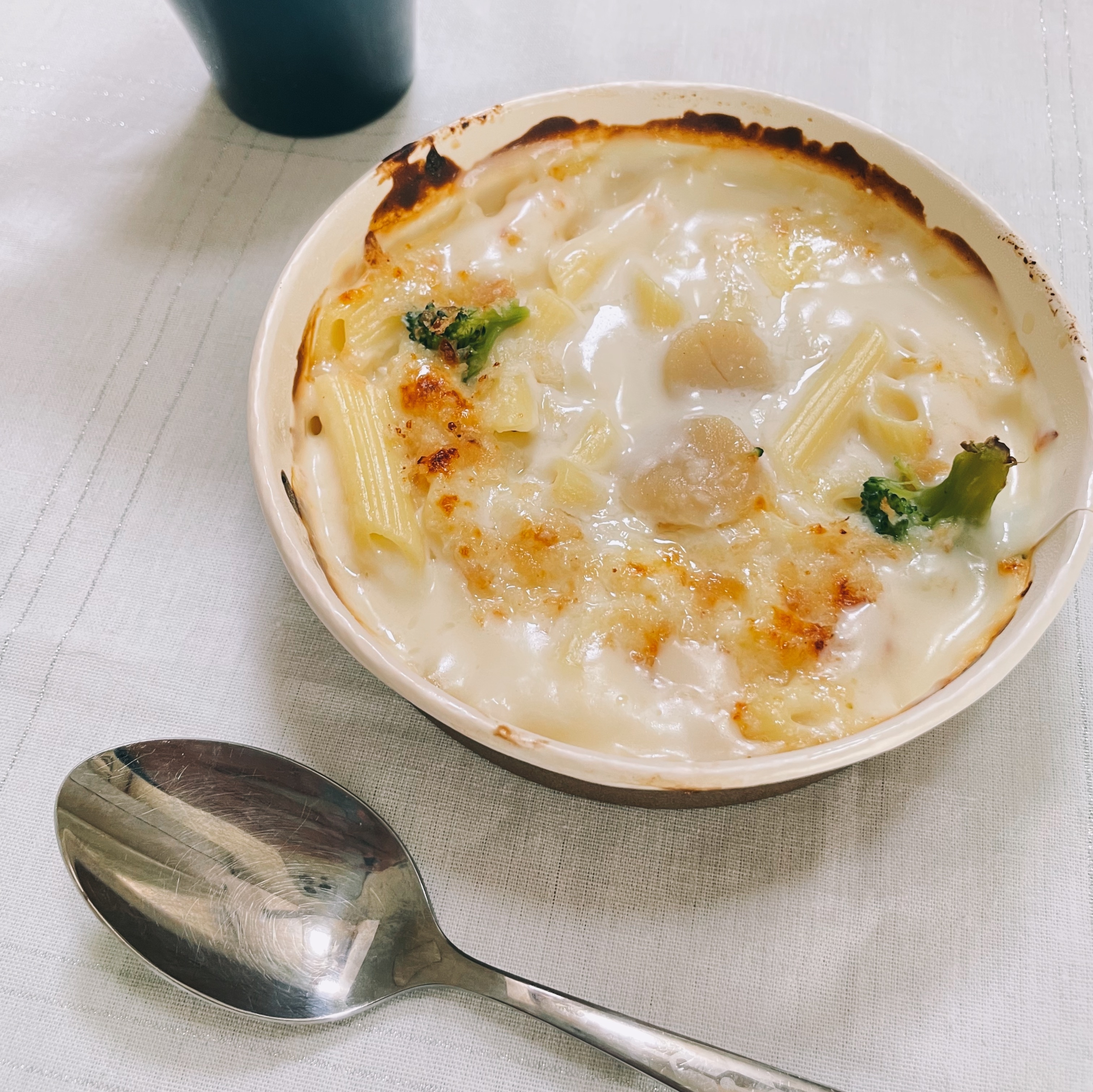 セブンのおすすめグルメ「北海道産ほたてのクリームグラタン」