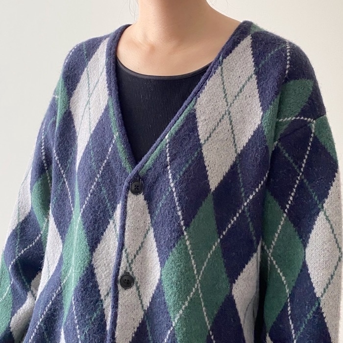 GUのオススメのカーディガン「ブラッシュドヤーンカーディガン(長袖)(アーガイル)」