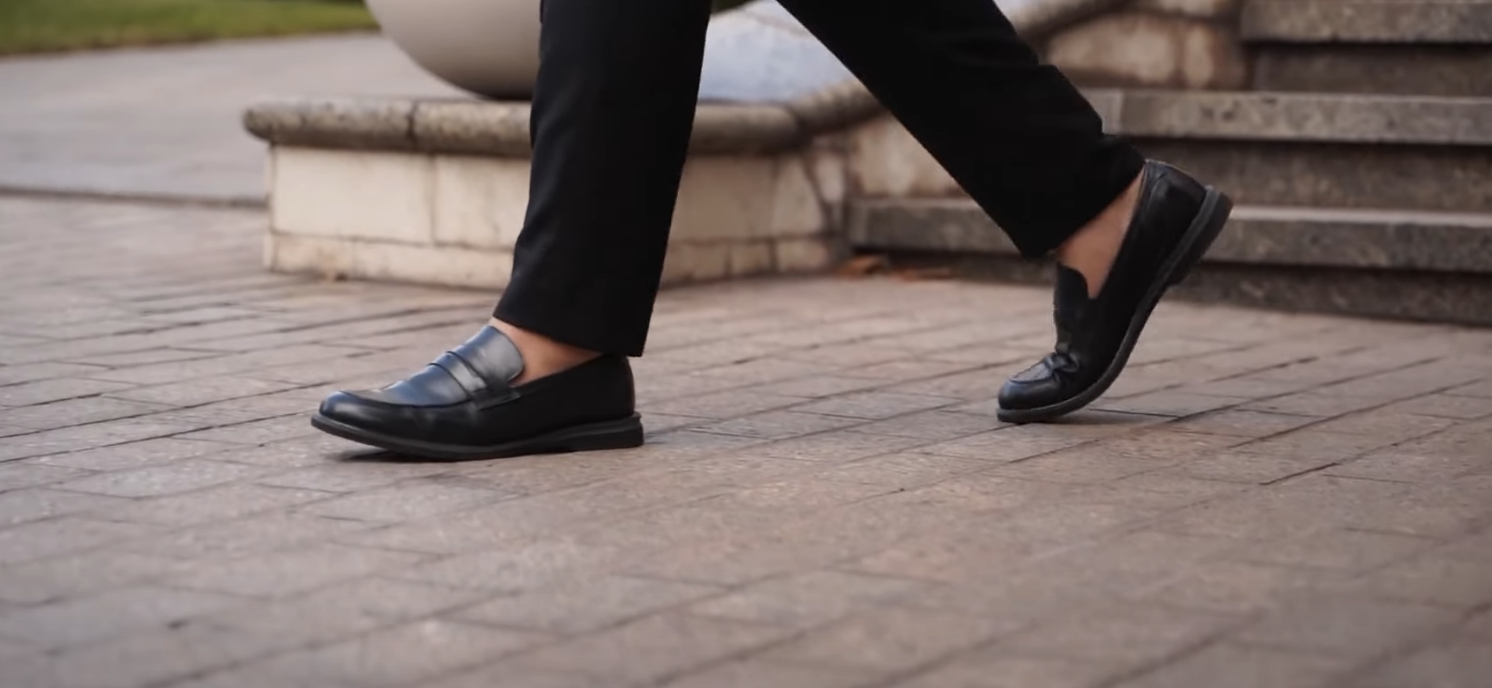Loafers on a man&#x27;s feet