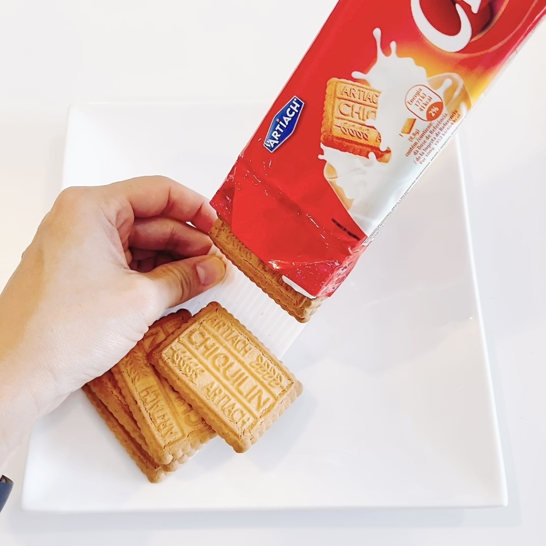 業務スーパーのオススメのスナック「セレクトビスケット」