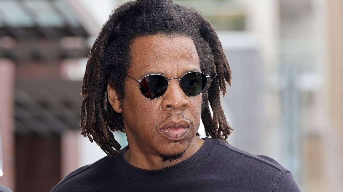One fan answered the age-old question “dinner With Jay-Z or $500K?” to Hov's face.