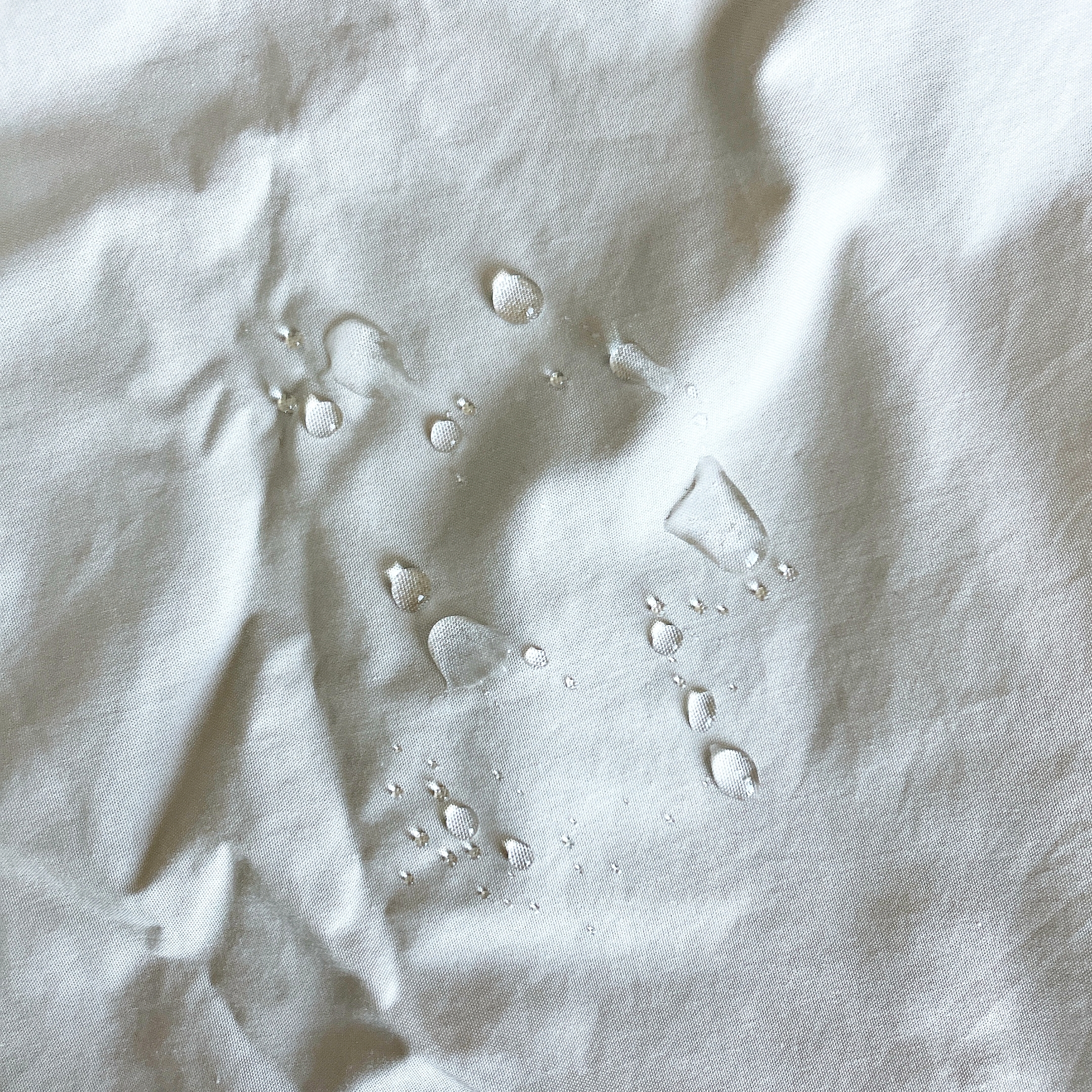 無印良品のおすすめジャケット「撥水フードジャケット」