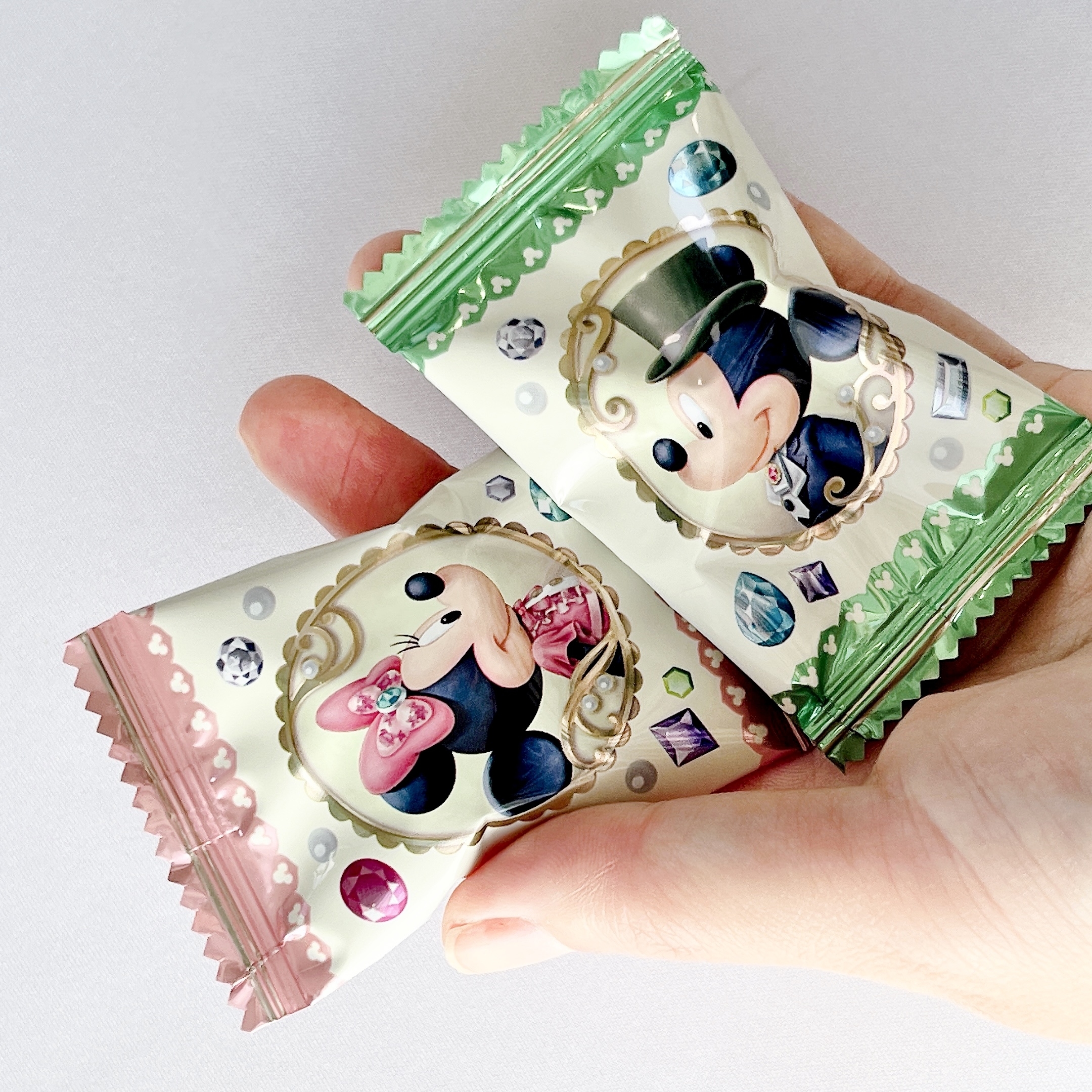 東京ディズニーリゾートのおすすめお土産「チョコレート缶」