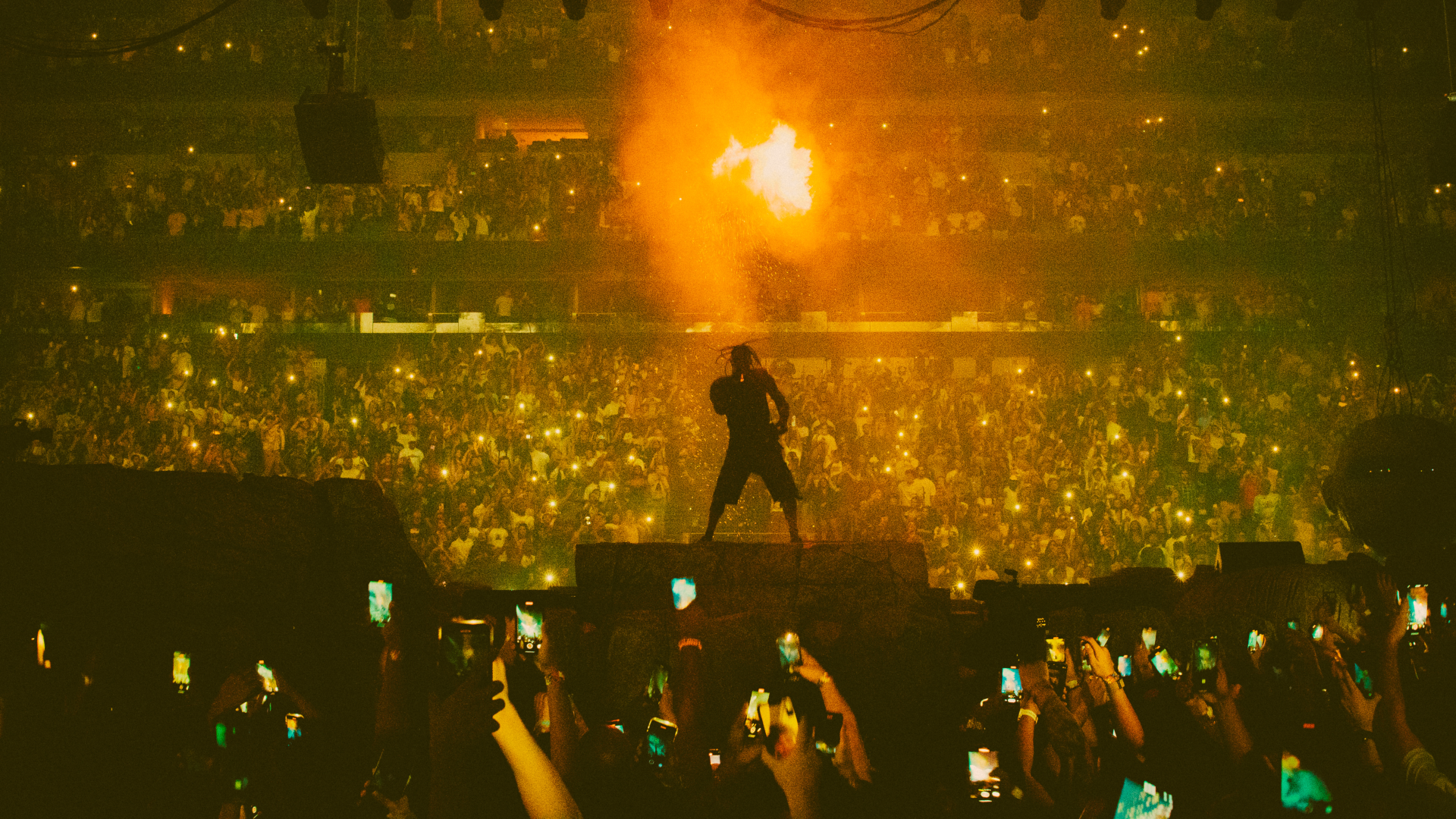 Travis Scott Breaks Merch Records With $1M Nights in Dallas and Denver