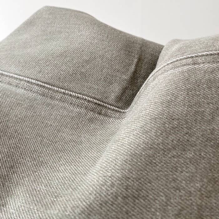 UNIQLO(ユニクロ)のおすすめボトムス「デニムストレートパンツ セットアップ可能」