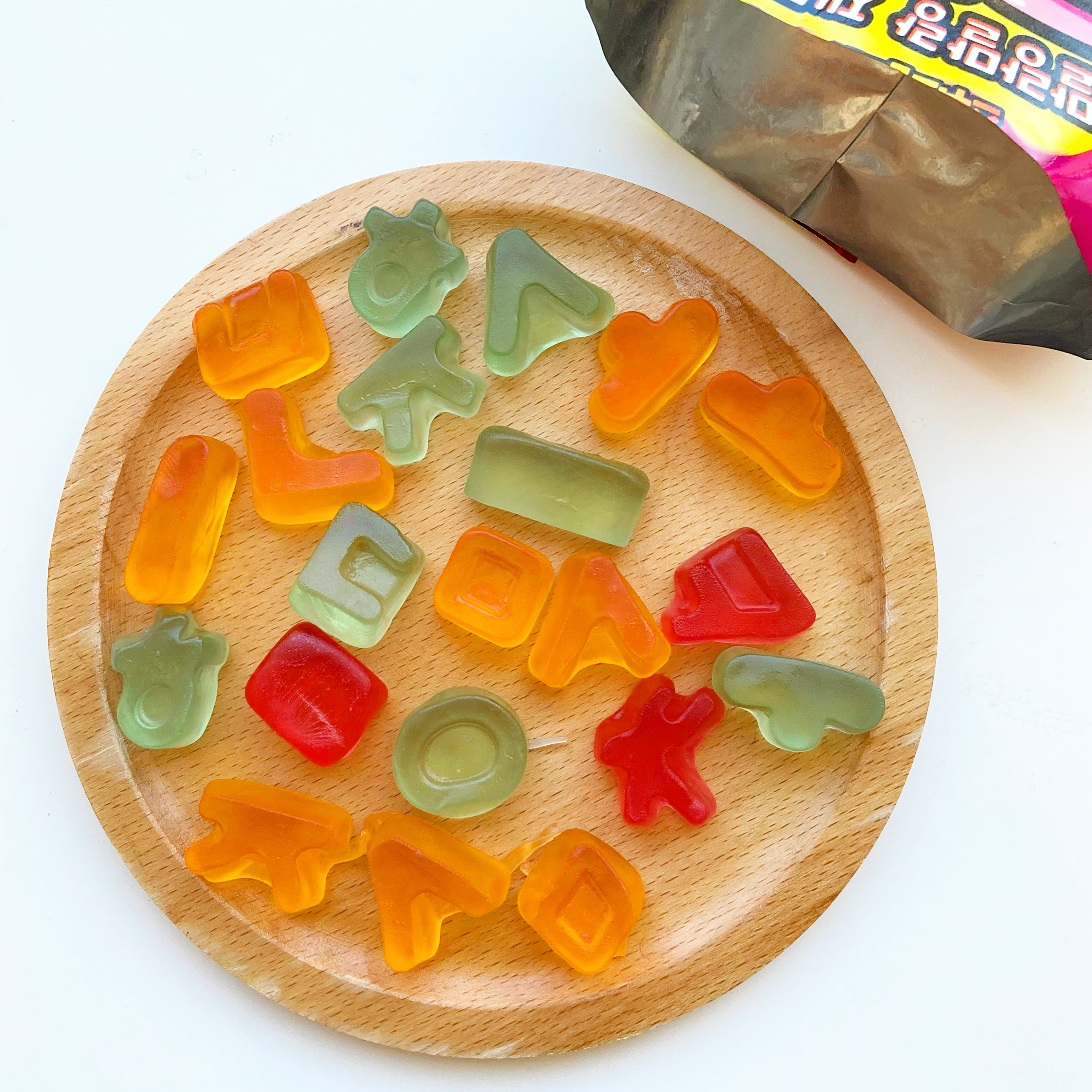 DAISO(ダイソー)の韓国お菓子「ハングルグミ」