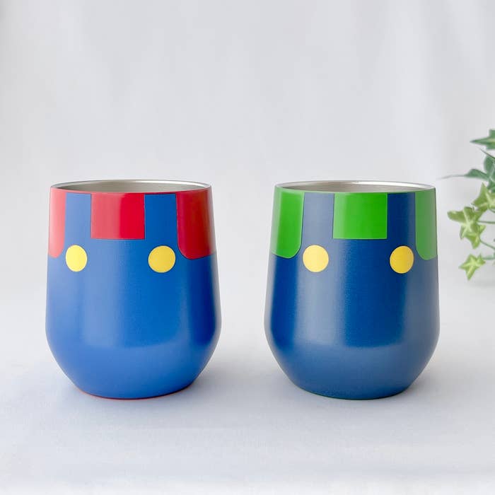 セブンで買える「スーパーマリオ タンブラー BOOK」の写真