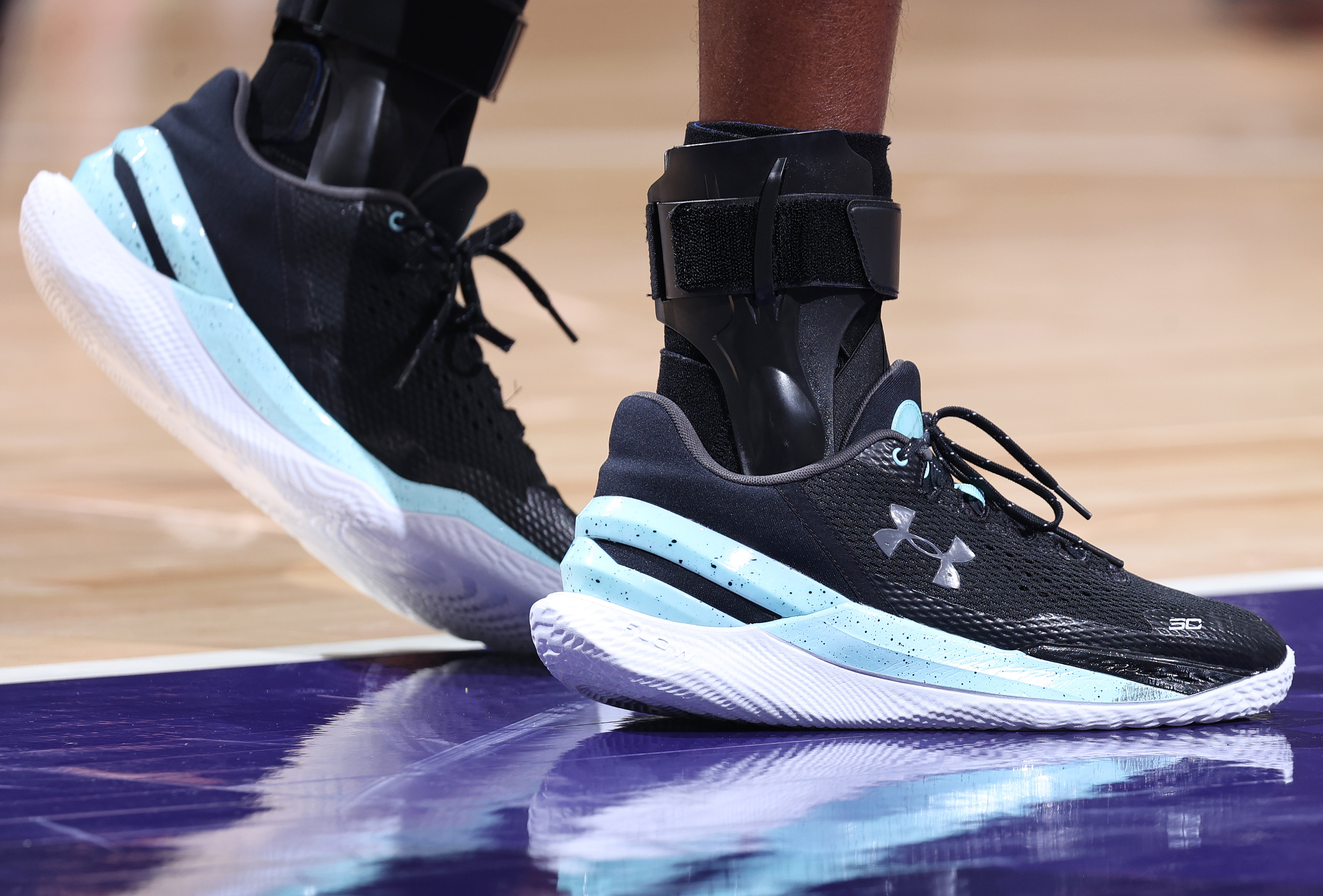 The sneakers worn by De&#x27;Aaron Fox #5 of the Sacramento Kings during the game against the Utah Jazz on October 25, 2023 at Delta Center in Salt Lake City, Utah.