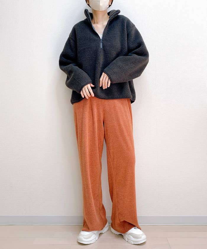 無印良品のおすすめのレディースアイテム「ボアフリースハーフジッププルオーバー」