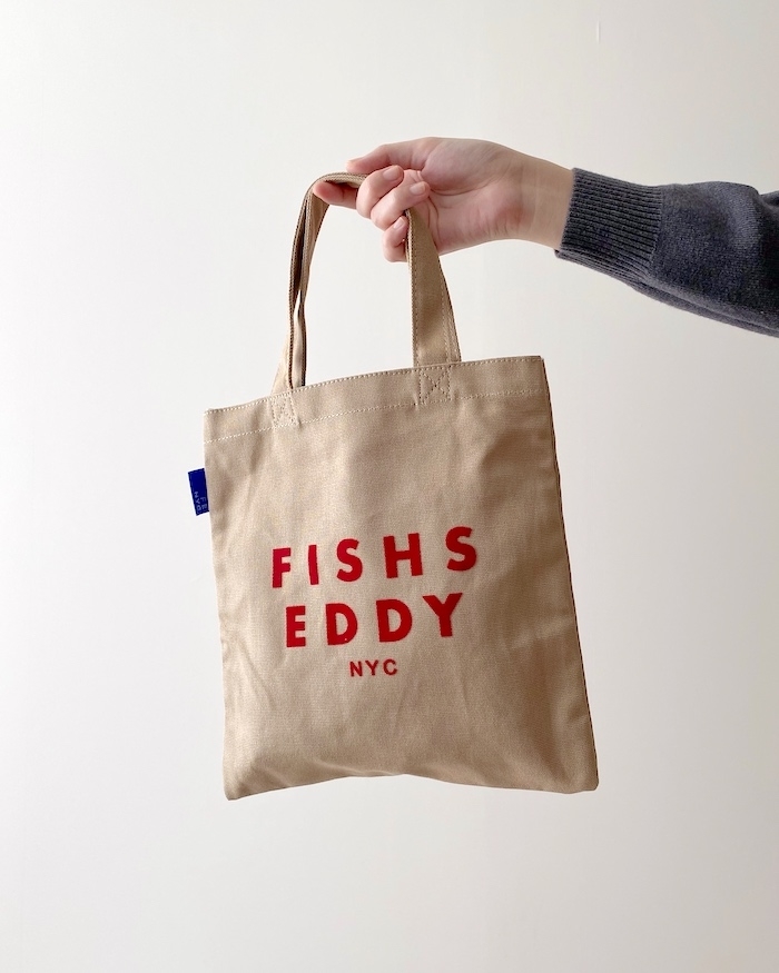 ニコアンドのオススメのバッグ「【Fishs Eddy(フィッシュエディ)】カラーロゴトートバッグS」
