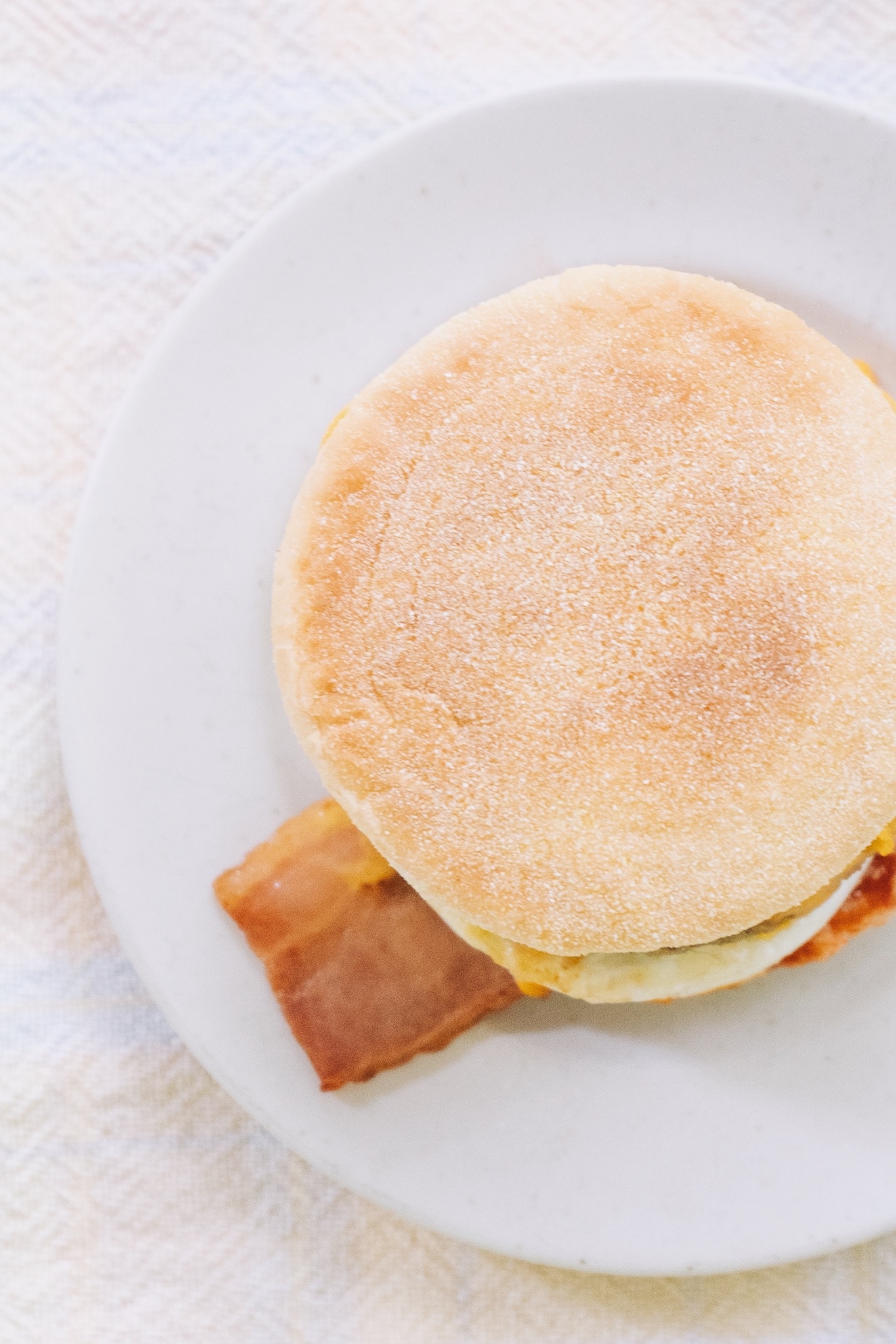 マクドナルドのオススメグルメ「メガマフィン」