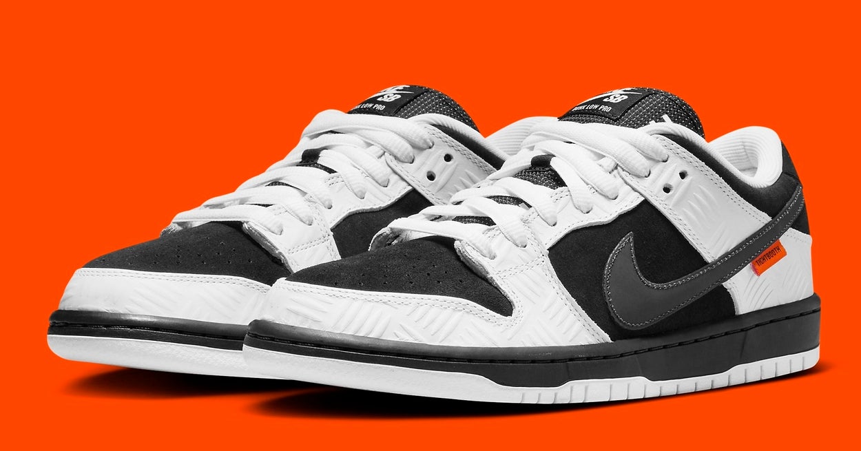 Official Look at the Tightbooth x Nike SB Dunk Collab