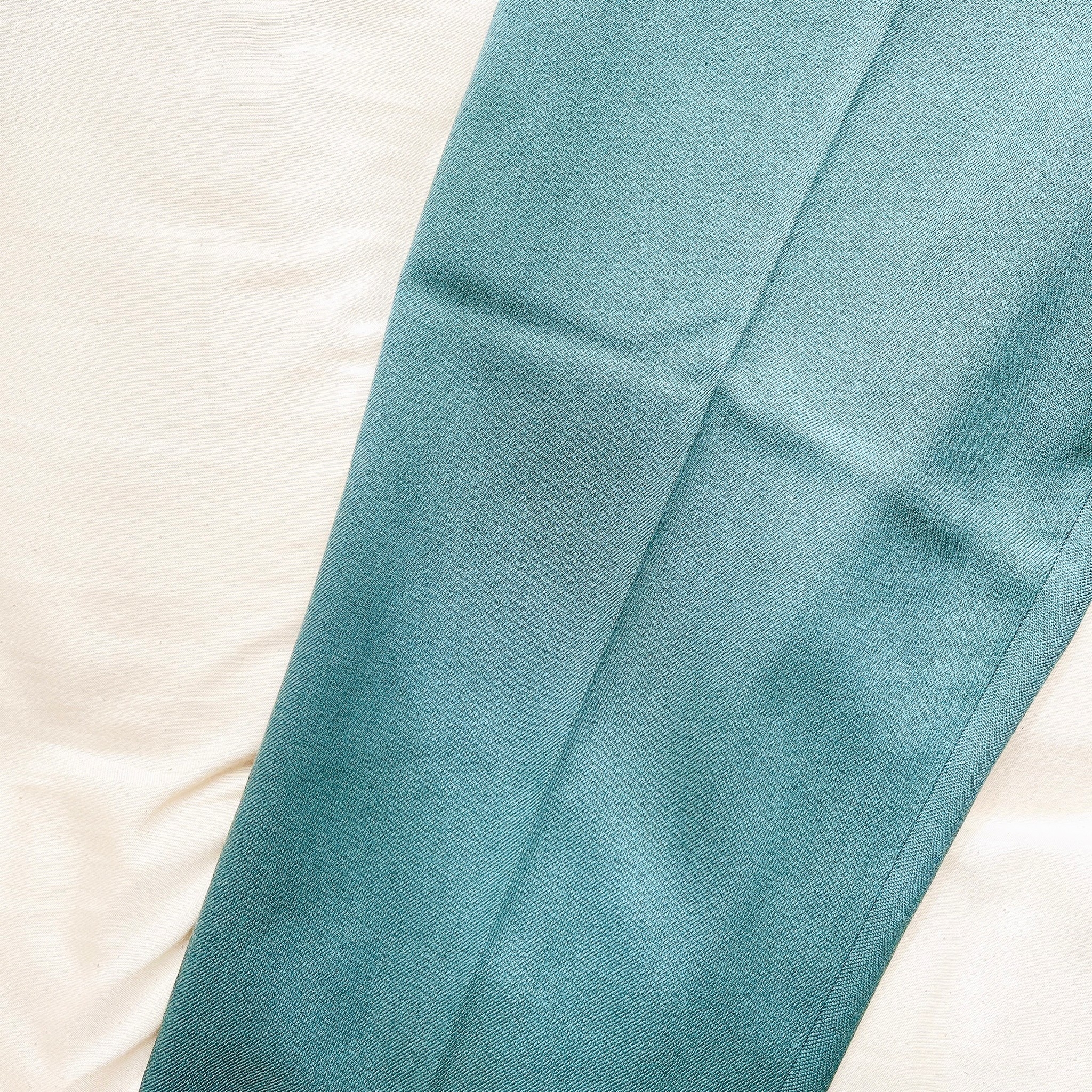 GLOBAL WORK（グローバルワーク）のオススメのパンツ「ウツクシルエットテーパードパンツ／704417」