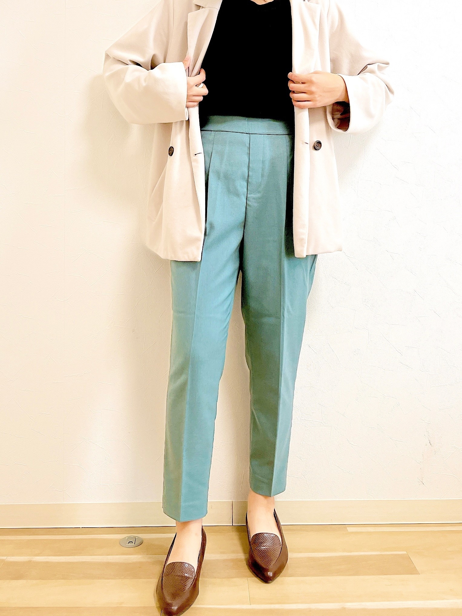 GLOBAL WORK（グローバルワーク）のオススメのパンツ「ウツクシルエットテーパードパンツ／704417」のコーディネート