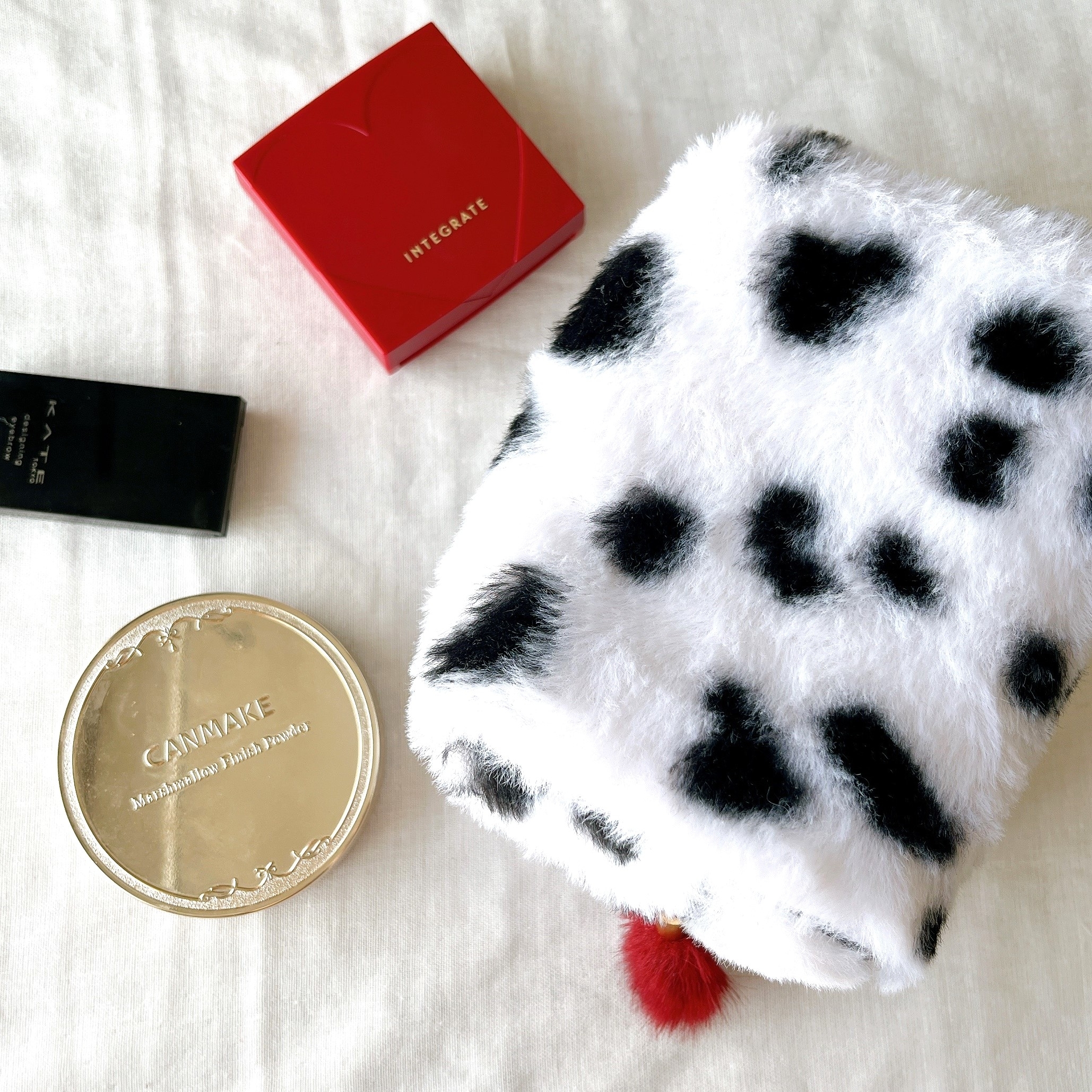 フランフランのオススメのグッズ「ディズニー VILLAINS NIGHT / クルエラ / ポーチ」