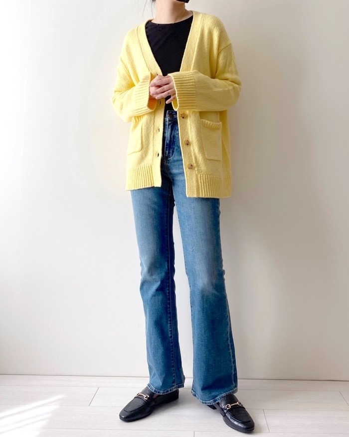 GUのオススメのパンツ「ミドルライズフレアジーンズ（丈標準73.0～77.0cm）」