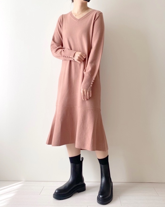 GU（ジーユー）のおすすめアイテム「ライトボリュームソールチェルシーブーツ」