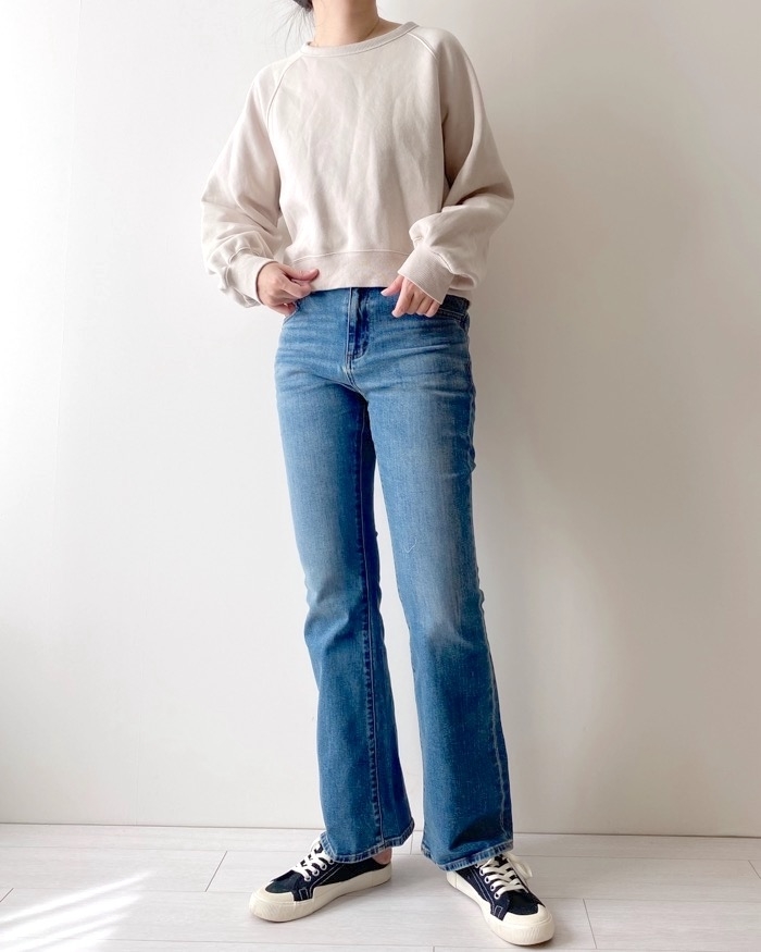 GUのオススメのパンツ「ミドルライズフレアジーンズ（丈標準73.0～77.0cm）」