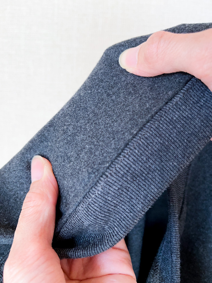 UNIQLO(ユニクロ)のオススメのトップス「ブラッシュドジャージータートルネックT(長袖)」