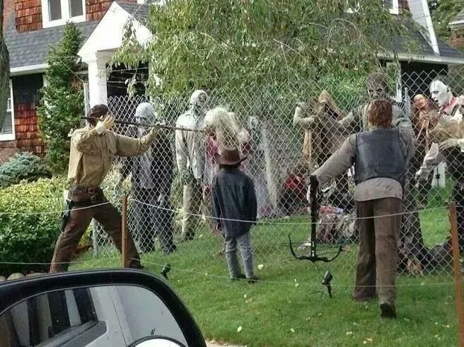 "The Walking Dead" Halloween decorations