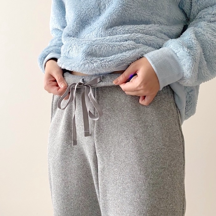 ユニクロのオススメのルームウェア「ファーリーフリースセット（長袖）」