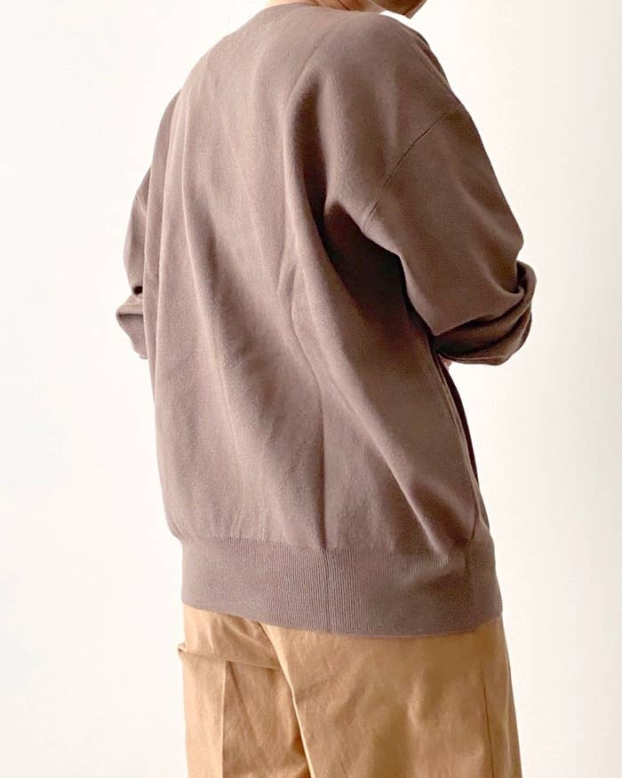 無印良品のオススメのトップス「洗えるミラノリブ編みクルーネックセーター」