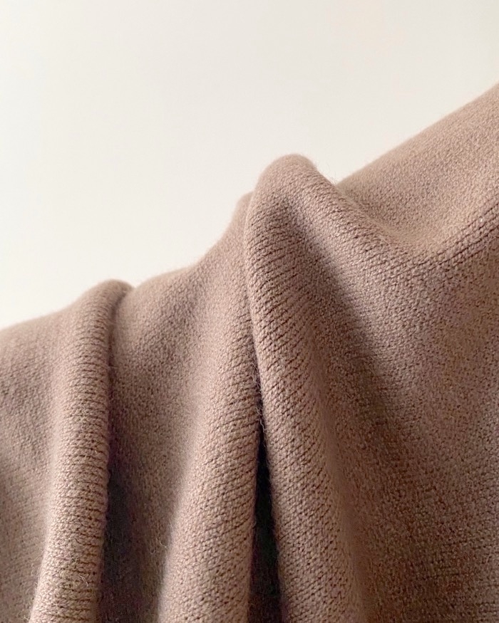 無印良品のオススメのトップス「洗えるミラノリブ編みクルーネックセーター」