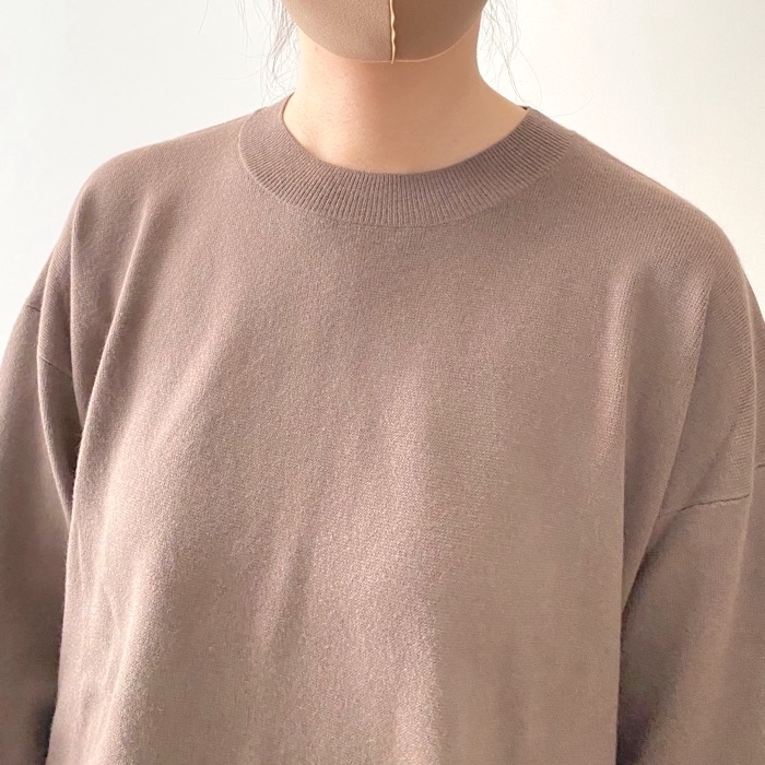 無印良品のオススメのトップス「洗えるミラノリブ編みクルーネックセーター」
