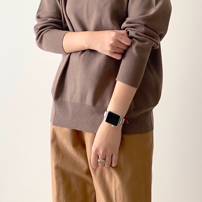 無印良品のオススメのトップス「洗えるミラノリブ編みクルーネックセーター」