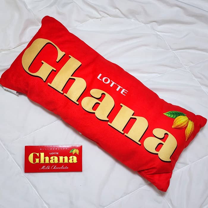 Avail(アベイル)のおすすめ雑貨「クッションブランケット」