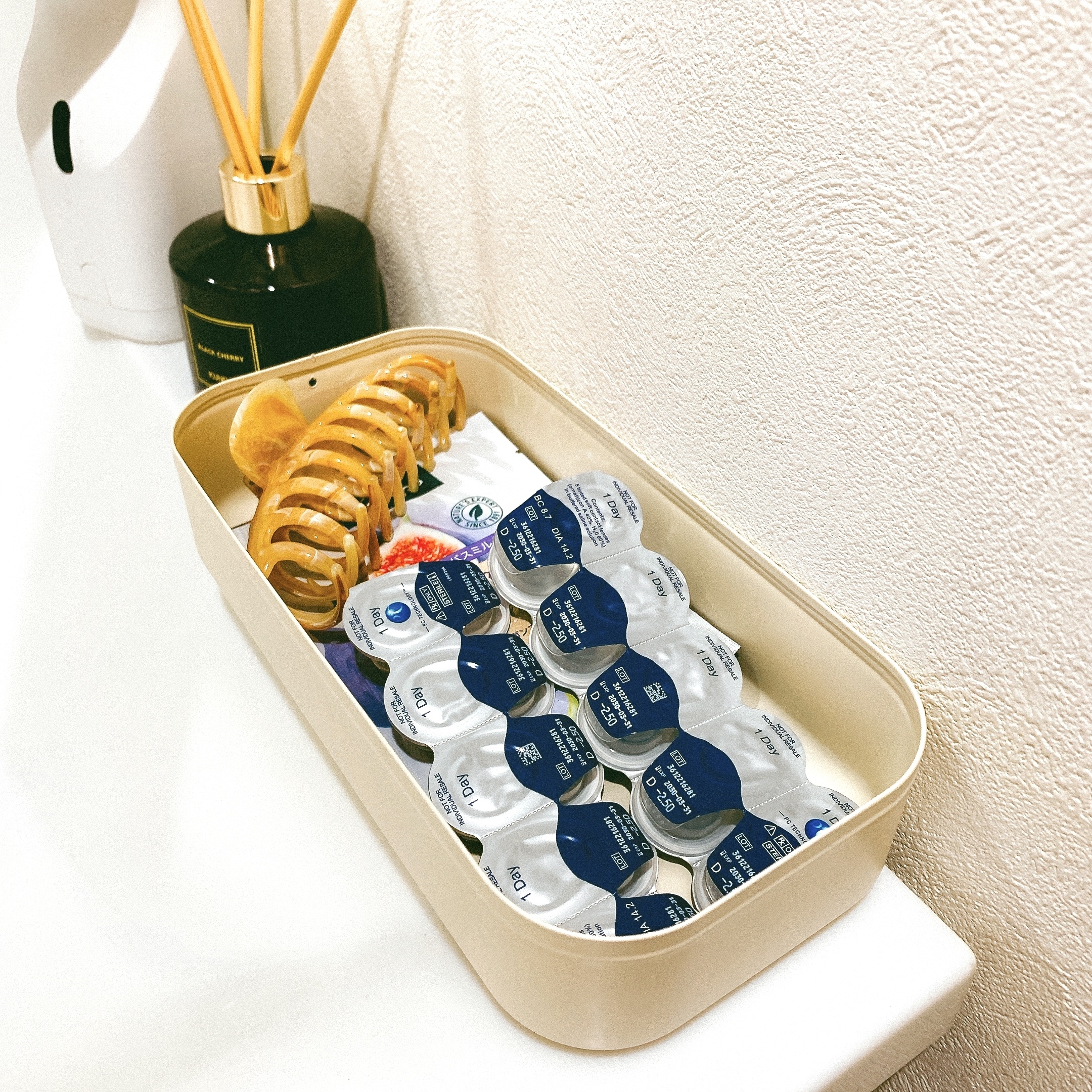 IKEA（イケア）のおすすめの収納アイテム「 HARVMATTA ハルヴマッタ ふた付きボックス」